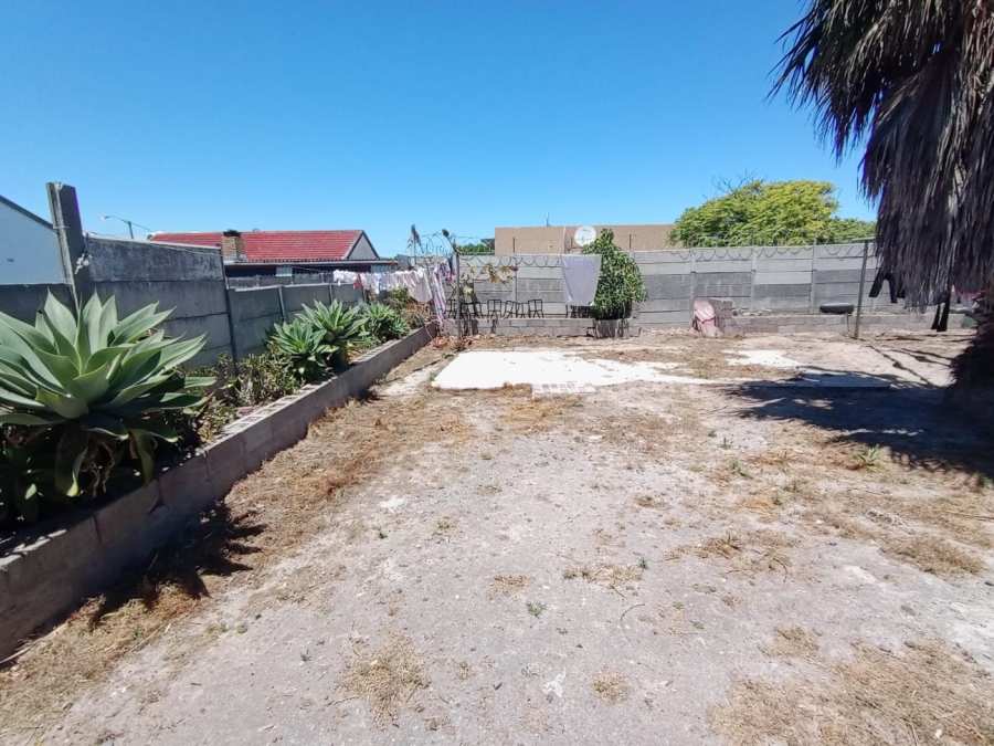 3 Bedroom Property for Sale in Silwood Heights Western Cape